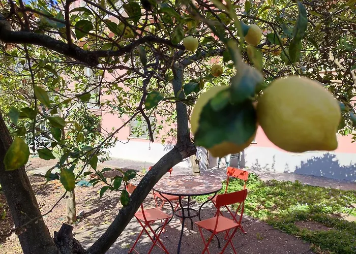 Apartment With Private Garden